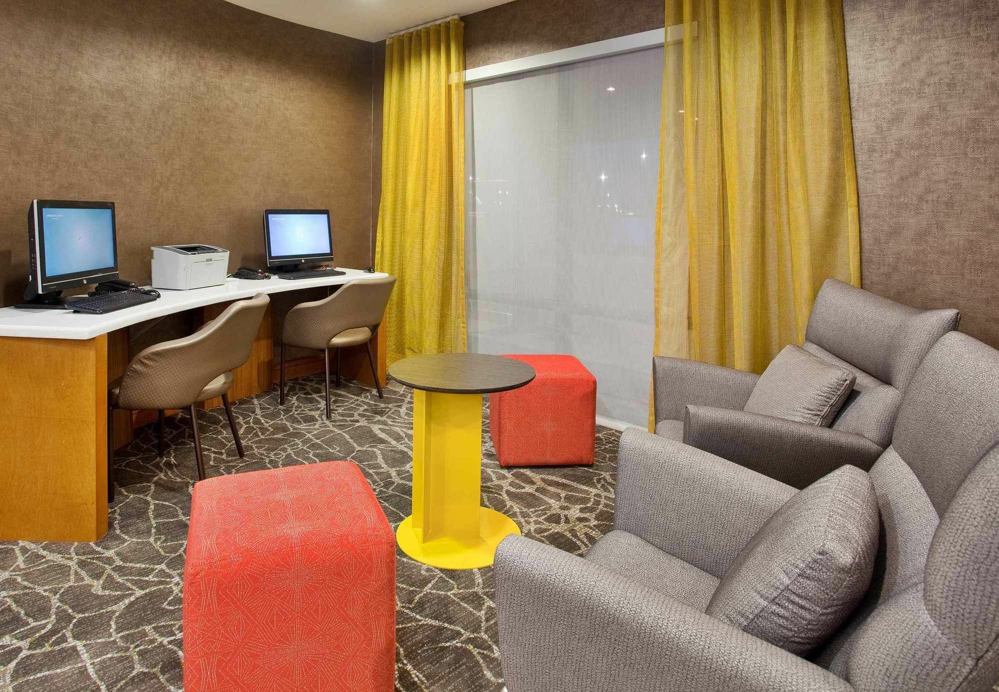 Springhill Suites By Marriott Wichita East At Plazzio Dış mekan fotoğraf